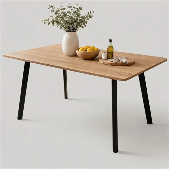 שולחן אוכל דגם גולן GOLAN מבית היבואן טודו דיזיין.